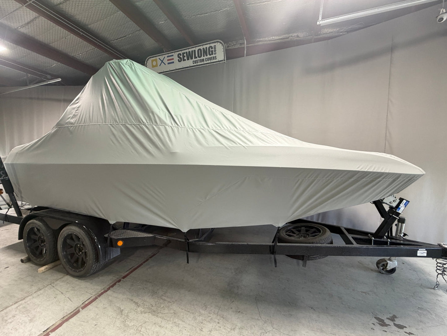 MB B52 21 Classic with Stealth Tower Double Up Storage Cover - BoardCo