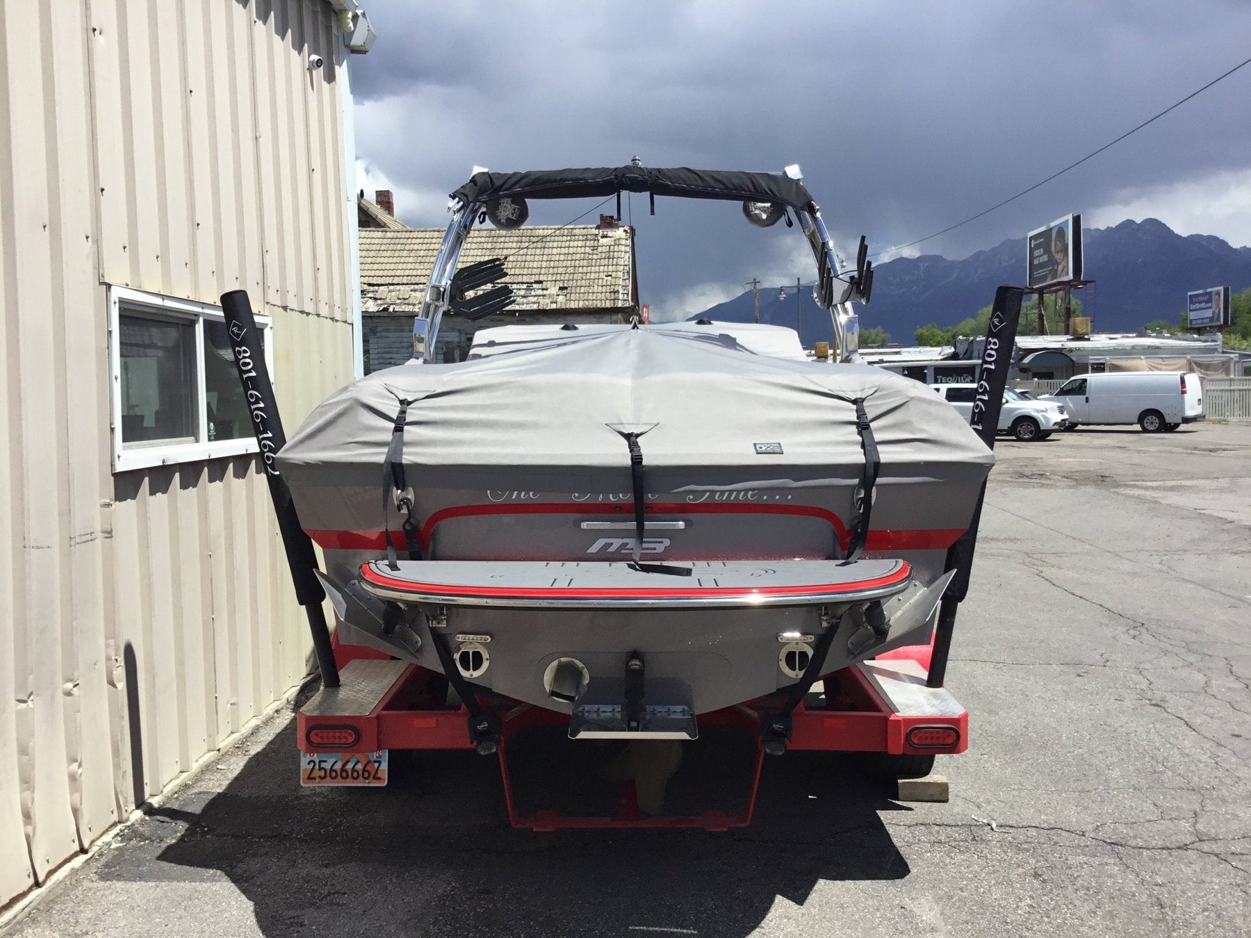 MB B52 23 with FWD Tubular arch tower Cinch Cover - BoardCo