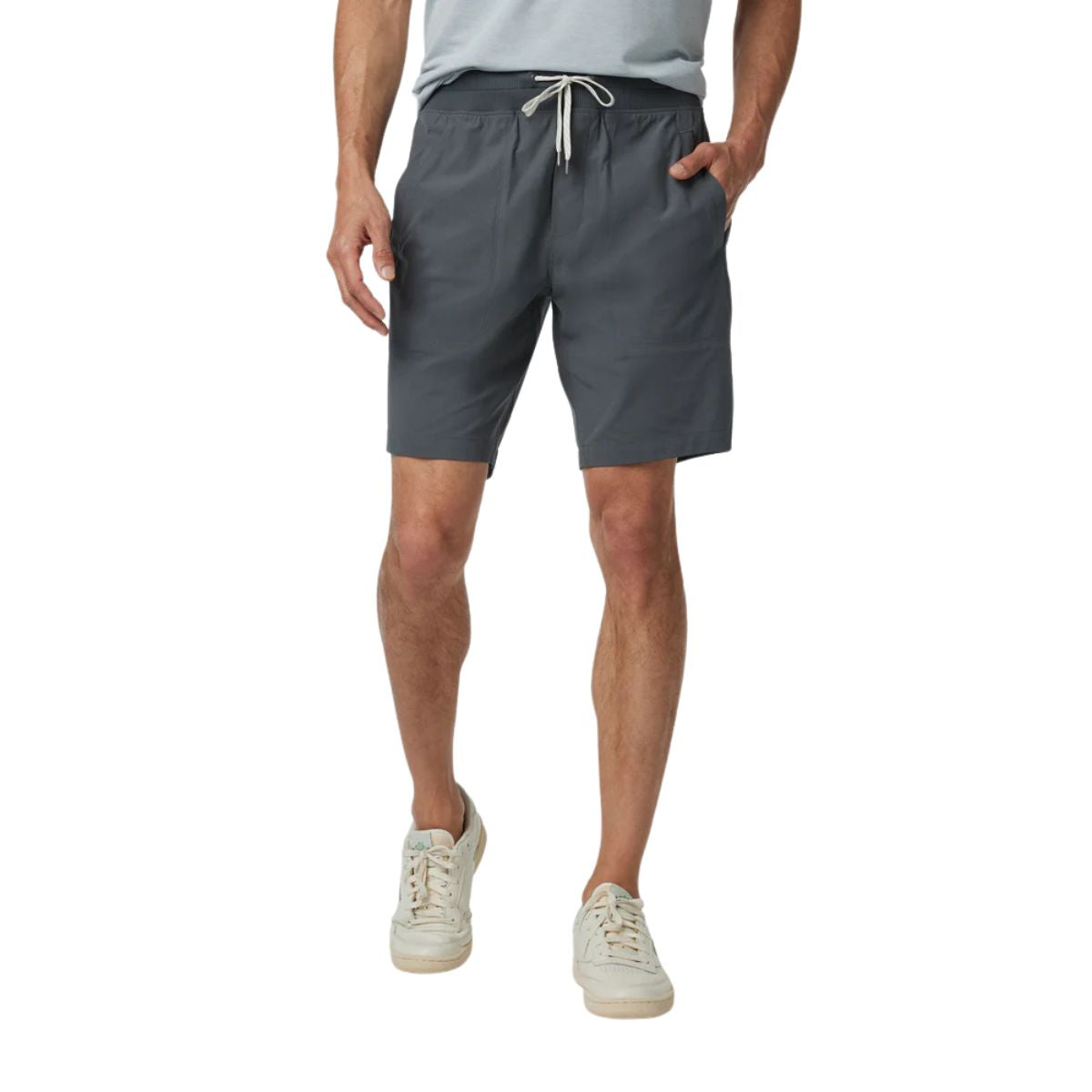 Vuori Meta Easy Short 8" in Shale