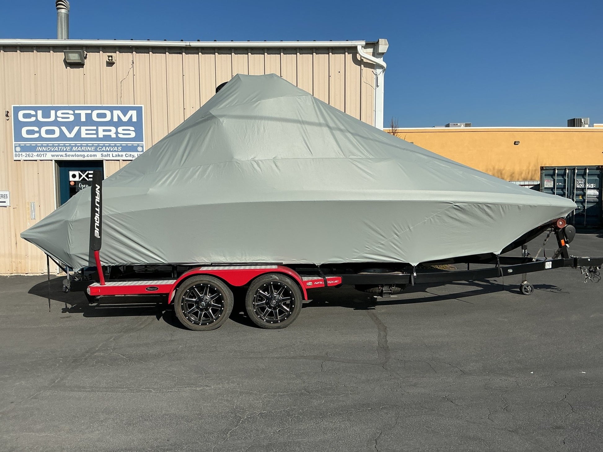 Nautique 230 FCT - 5 Tower Factory bimini - BoardCo