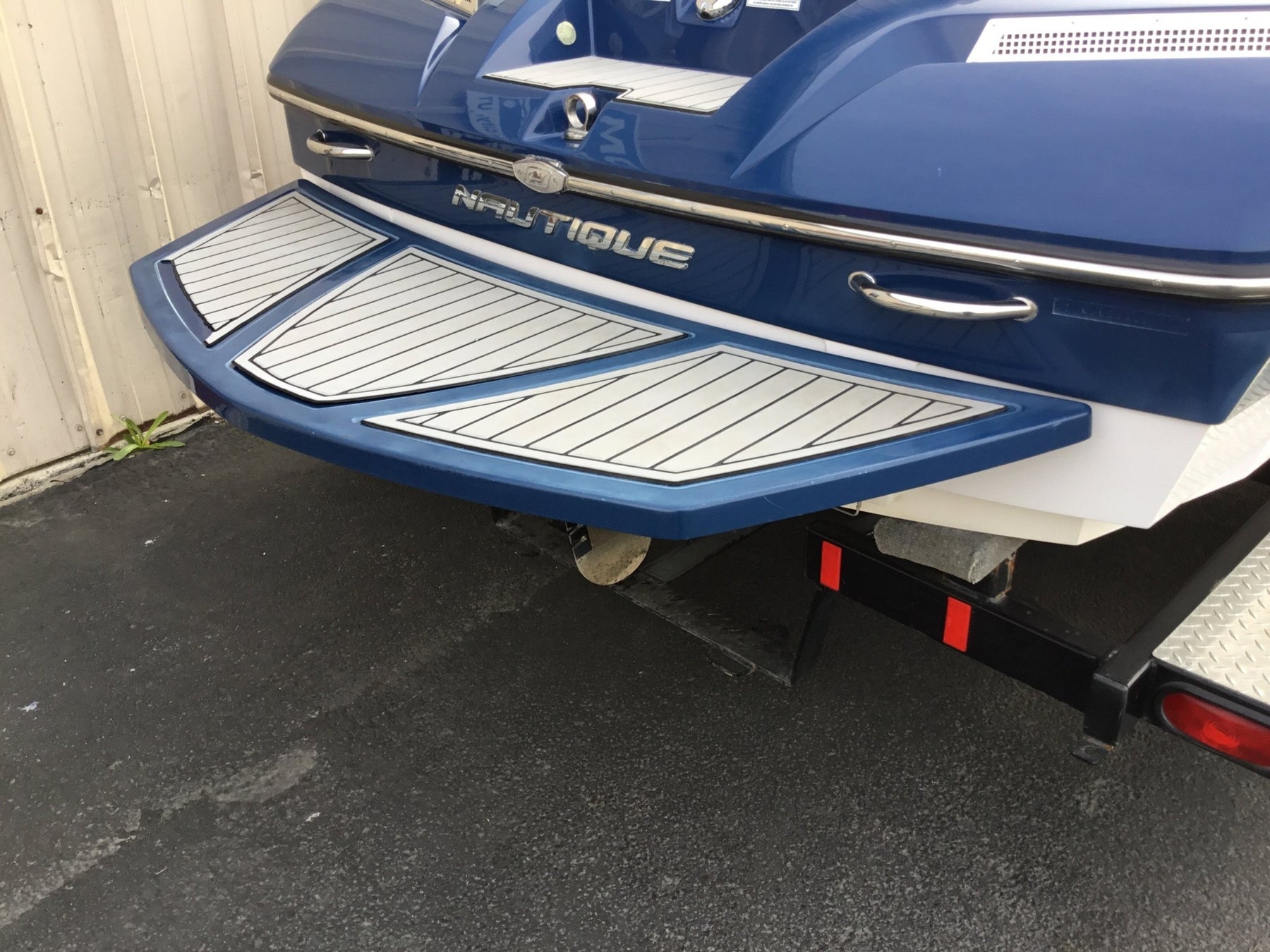 Nautique Ski Swim Platform Cover - BoardCo
