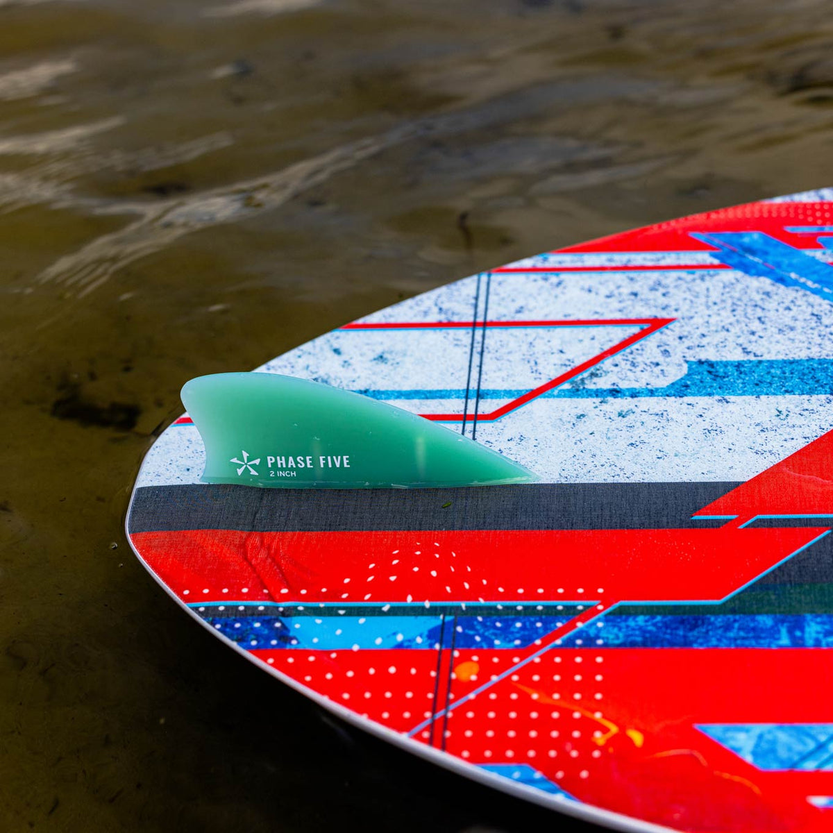 Phase 5 Key CL Wakesurf Board 2027 – fin setup in close-up