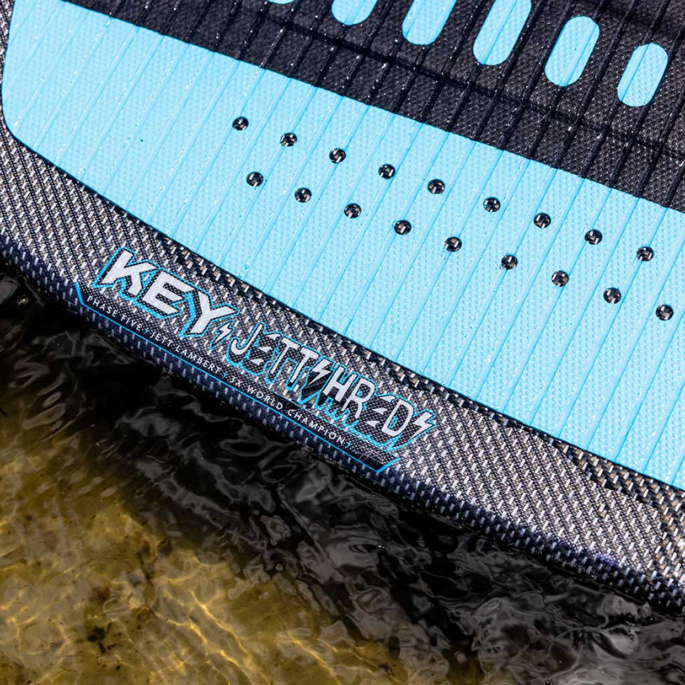 Phase 5 Key Jett Shreds Wakesurf Board 2027 – tail and traction detail