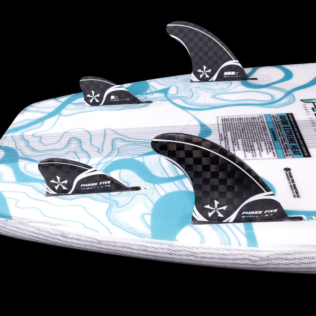 Phase 5 Phantom Wakesurf Board 2027 – fin setup in close-up