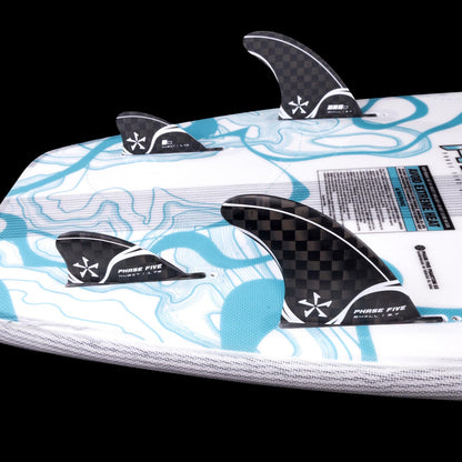 Phase 5 Phantom Wakesurf Board 2027 – fin setup in close-up