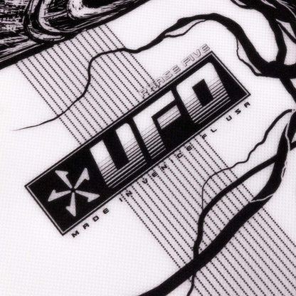 Phase 5 UFO Wakesurf Board 2027 – board graphics in close-up
