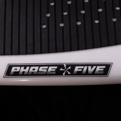 Phase 5 UFO Wakesurf Board 2027 – deck traction in close-up