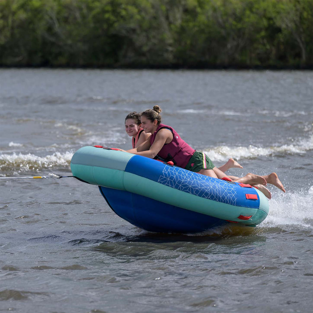 Radar Asteroid 3 Person Tube in Blue / Red, riders crossing the wake