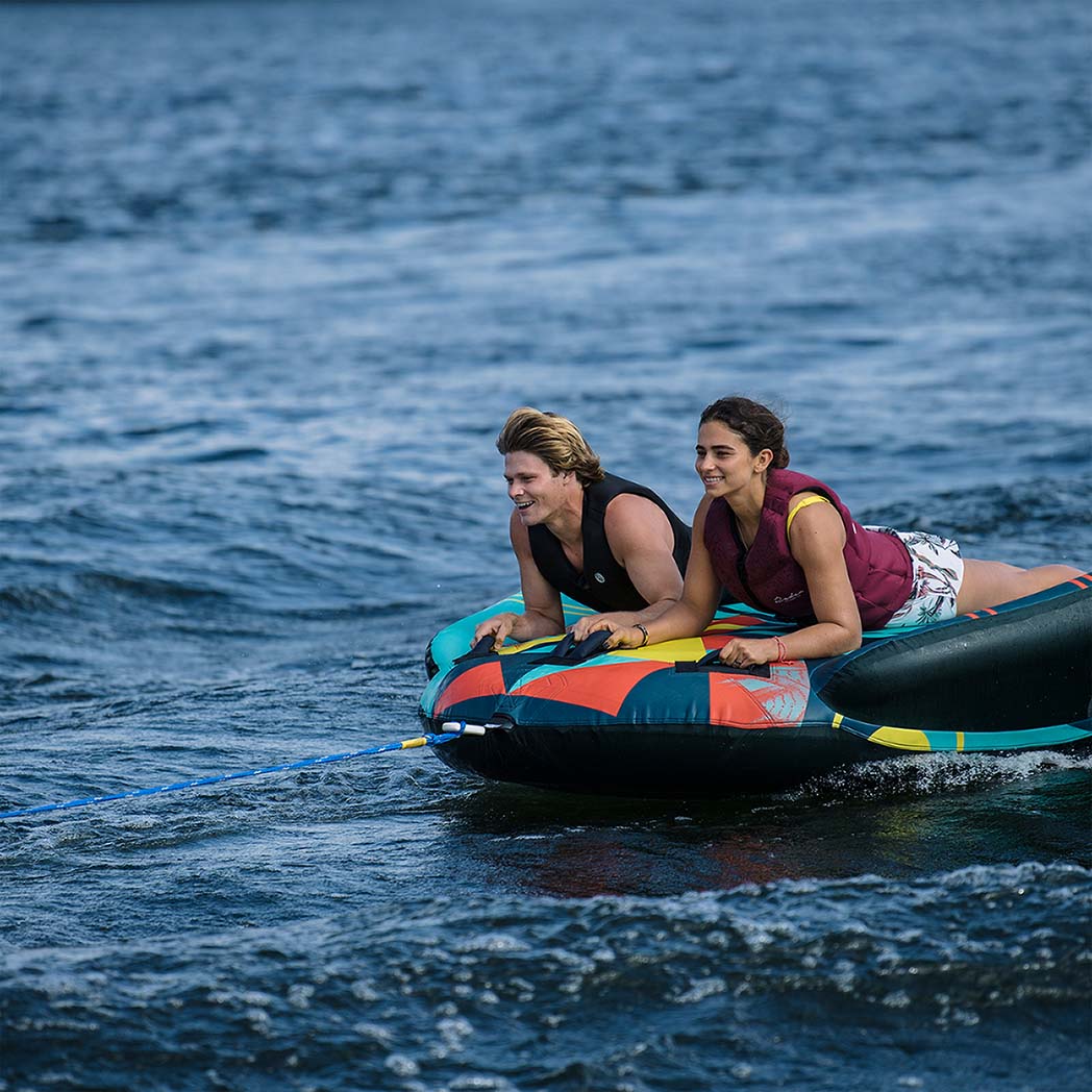 Radar Edge 2 Tube, riders crossing the wake