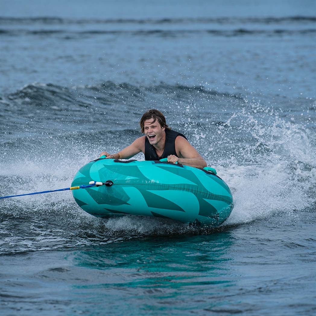 Radar Vortex Tube, riders crossing the wake