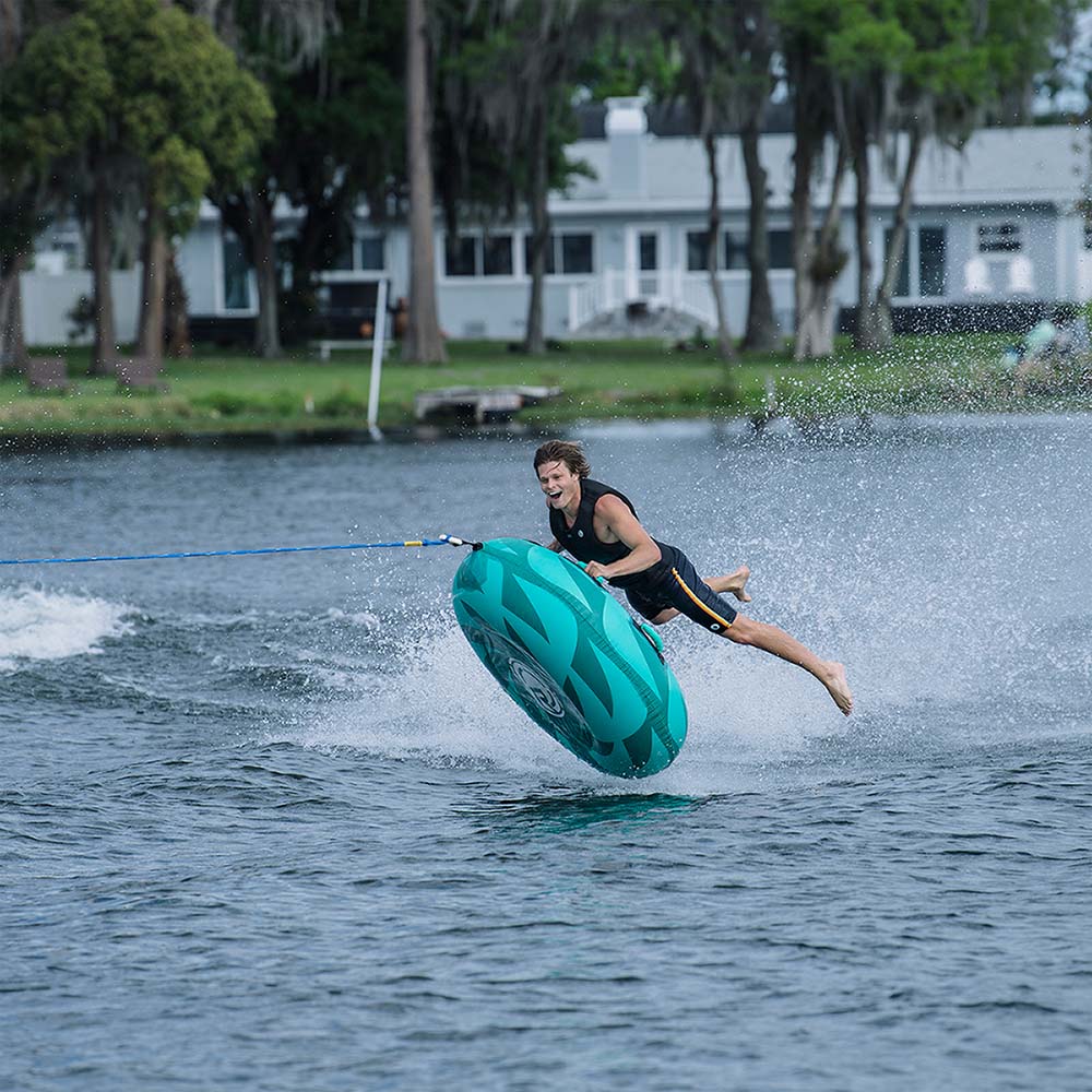 Radar Vortex Tube, riders crossing the wake