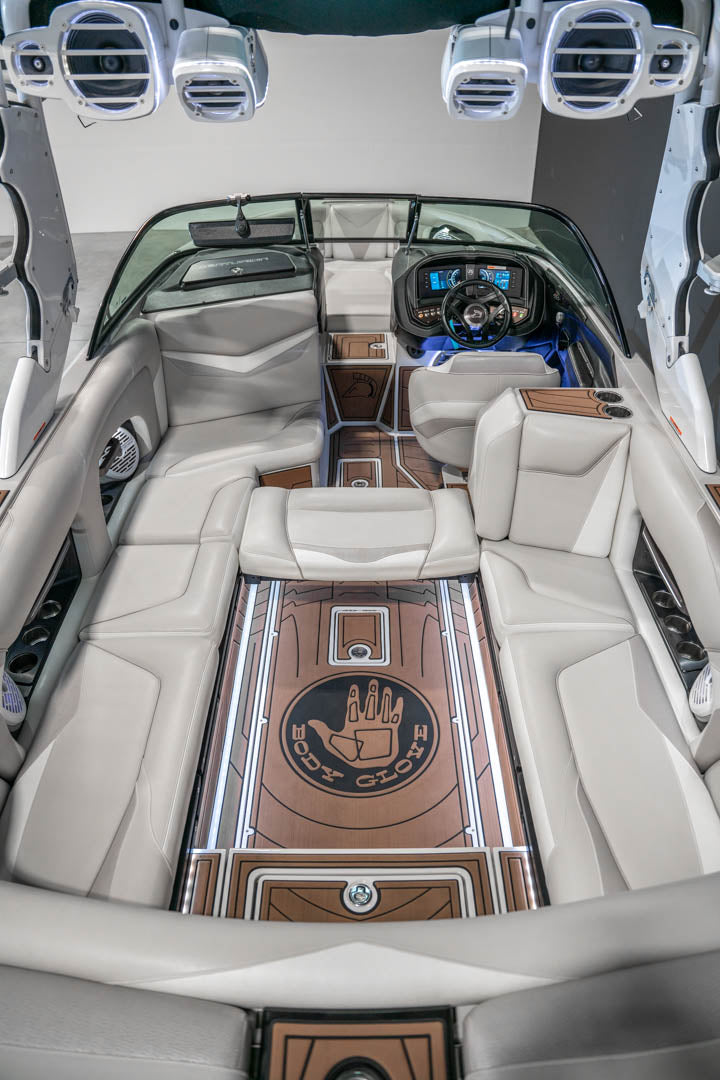 2017 Centurion Ri237 Silver Flake / White / Blake