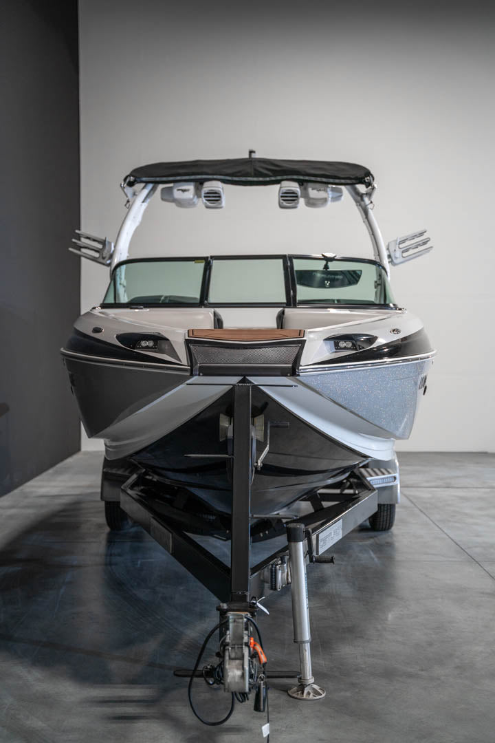 2017 Centurion Ri237 Silver Flake / White / Blake