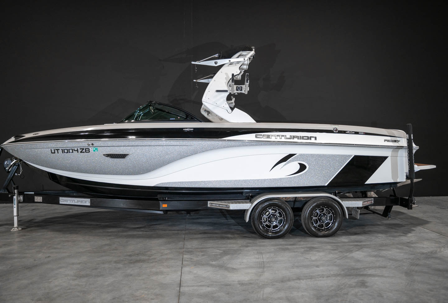 2017 Centurion Ri237 Silver Flake / White / Blake