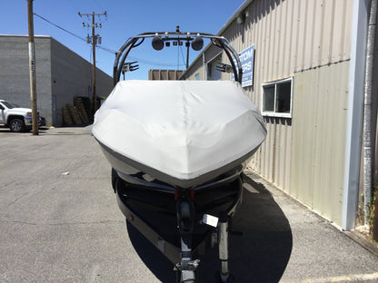 Supra 242 Launch with Progressive Tower Cinch Cover - BoardCo
