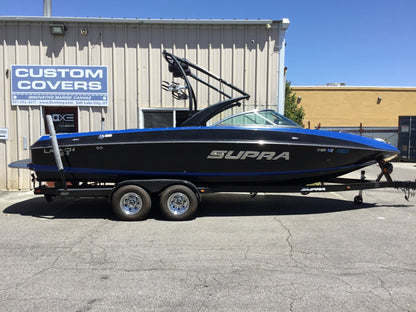 Supra 242 Launch with Progressive Tower Cinch Cover - BoardCo