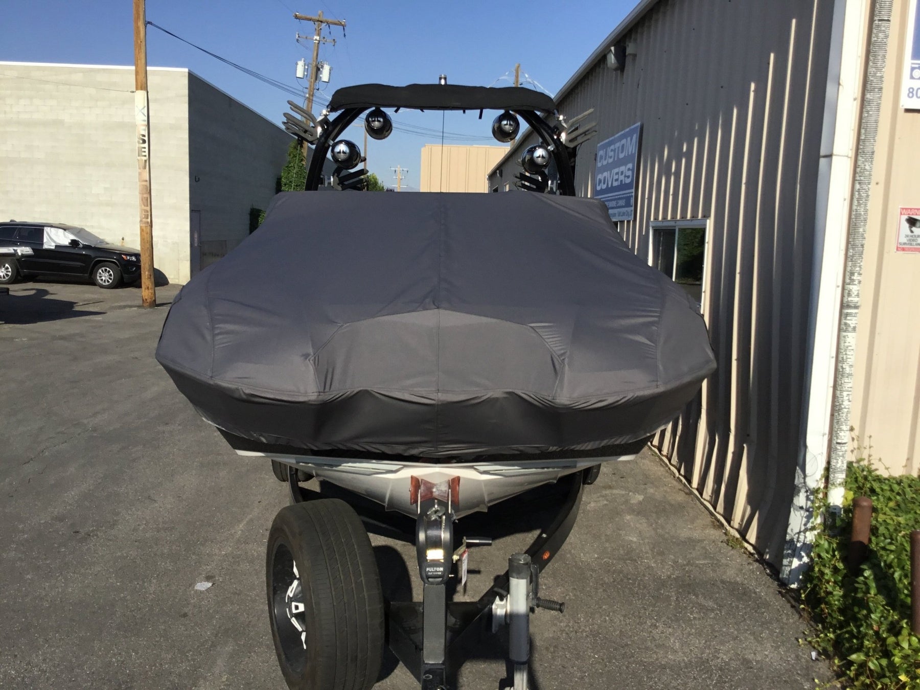 Supra SA with Pro Edge Tower Cinch Cover - BoardCo