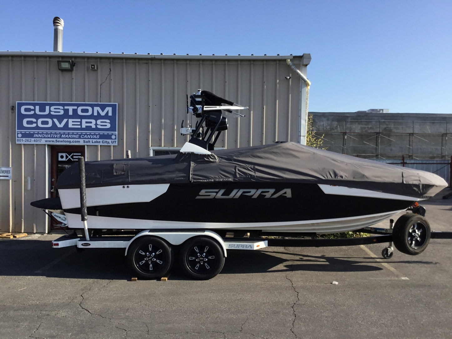 Supra SA with Pro Edge Tower Cinch Cover - BoardCo