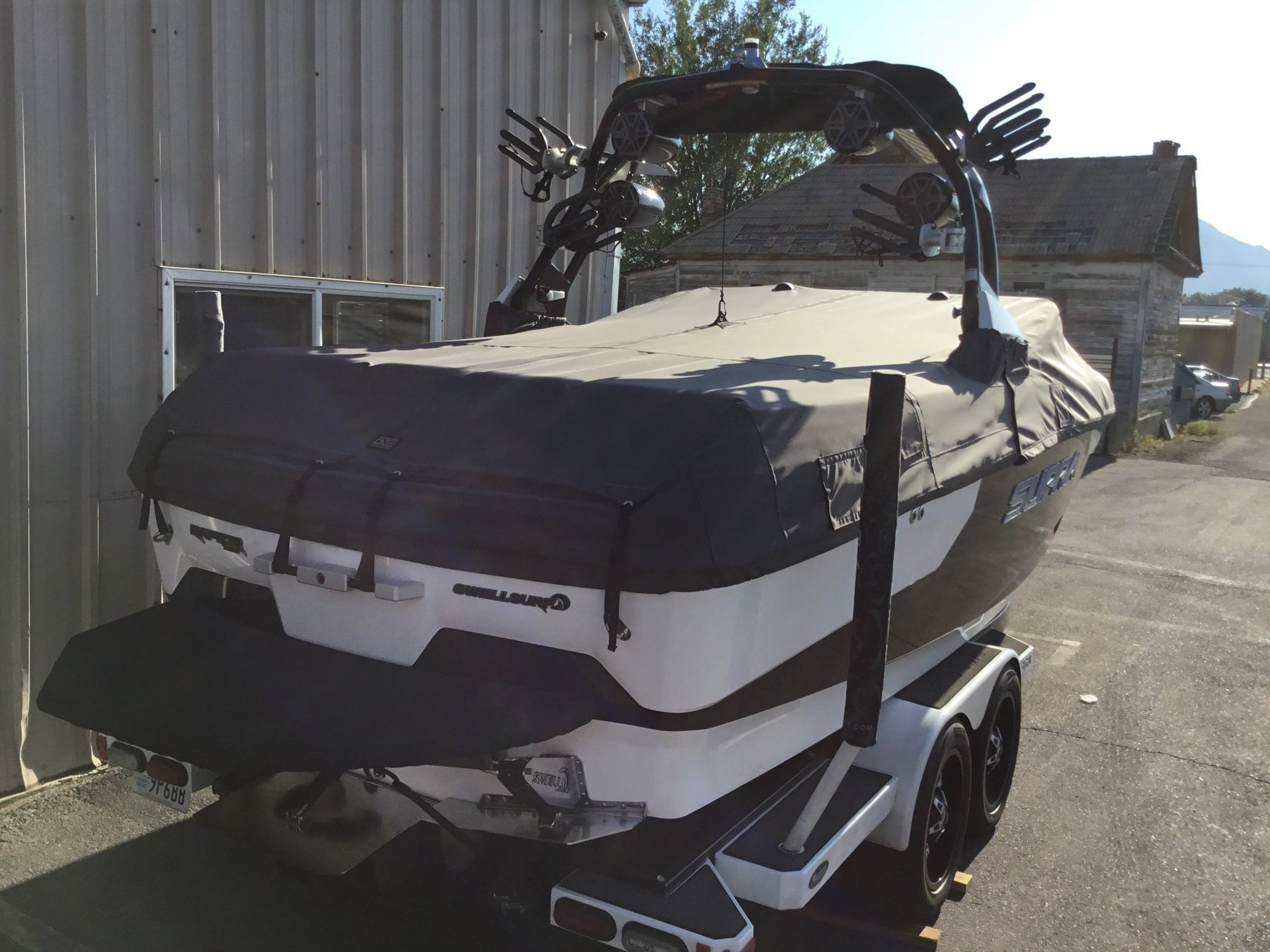 Supra SA with Pro Edge Tower Cinch Cover - BoardCo