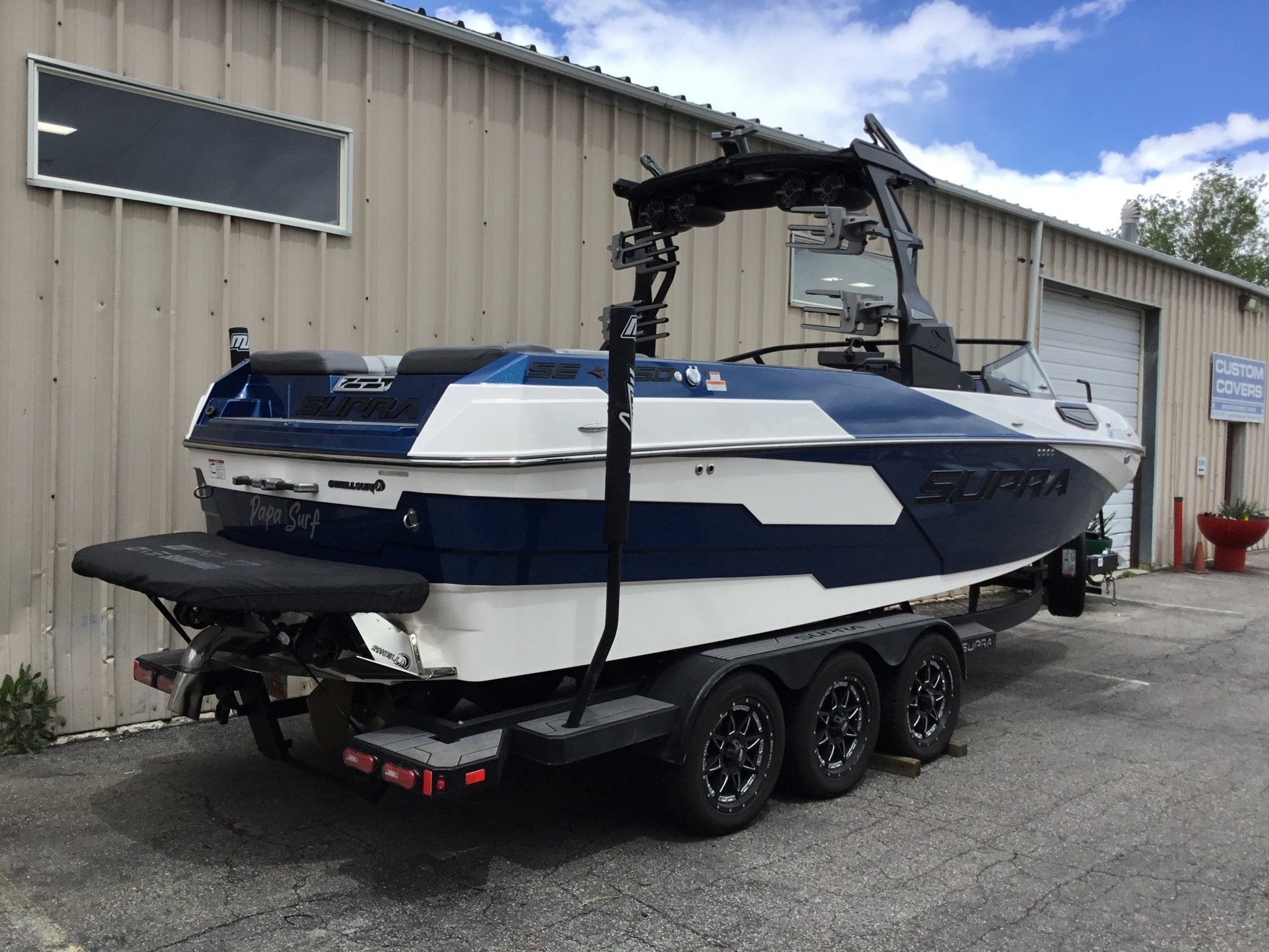 Supra SE 550 with FX1 tower Double Up Storage Cover - BoardCo