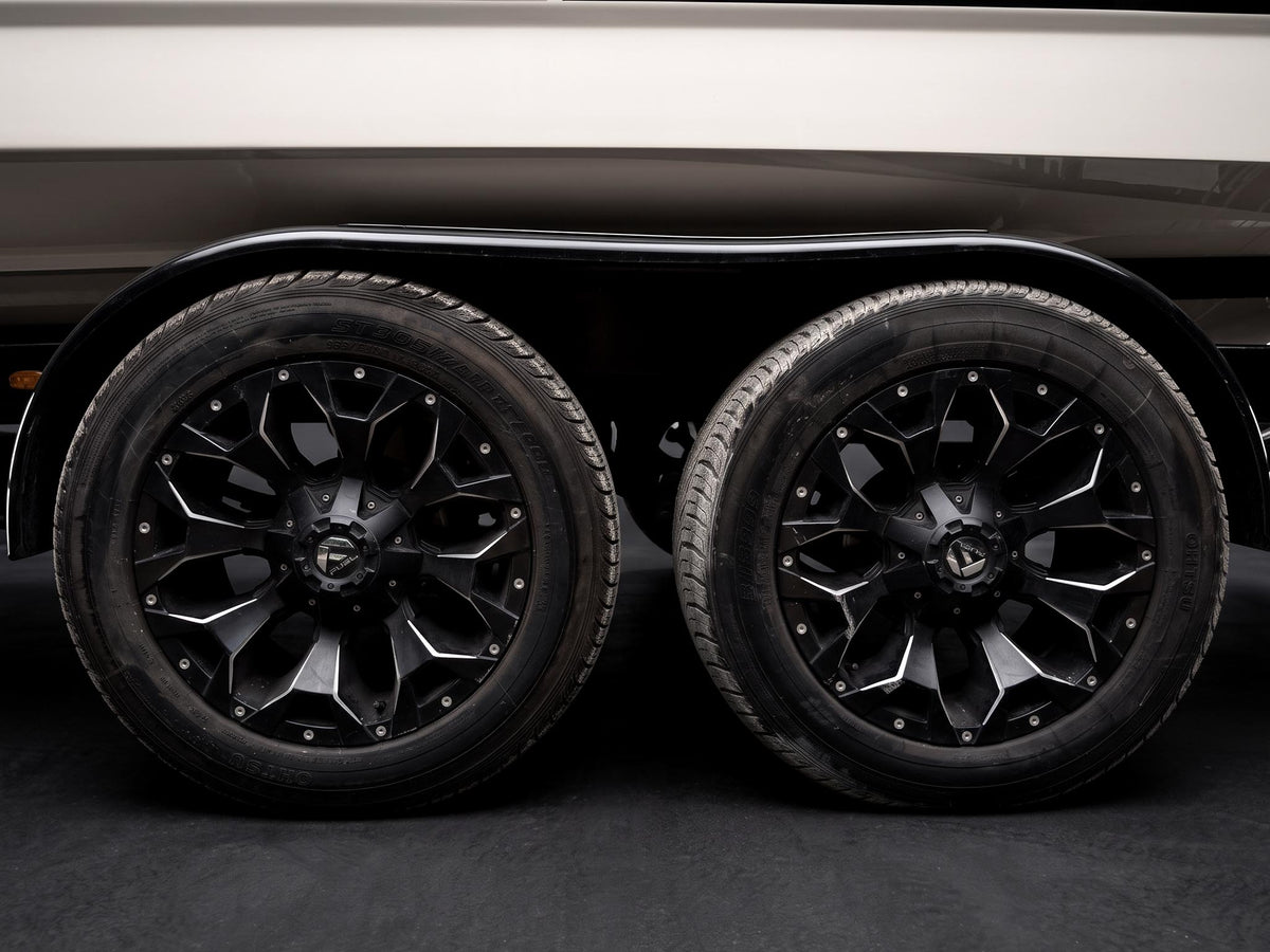 2023 Supreme S240 - Black Flake / White Frost / Mocha