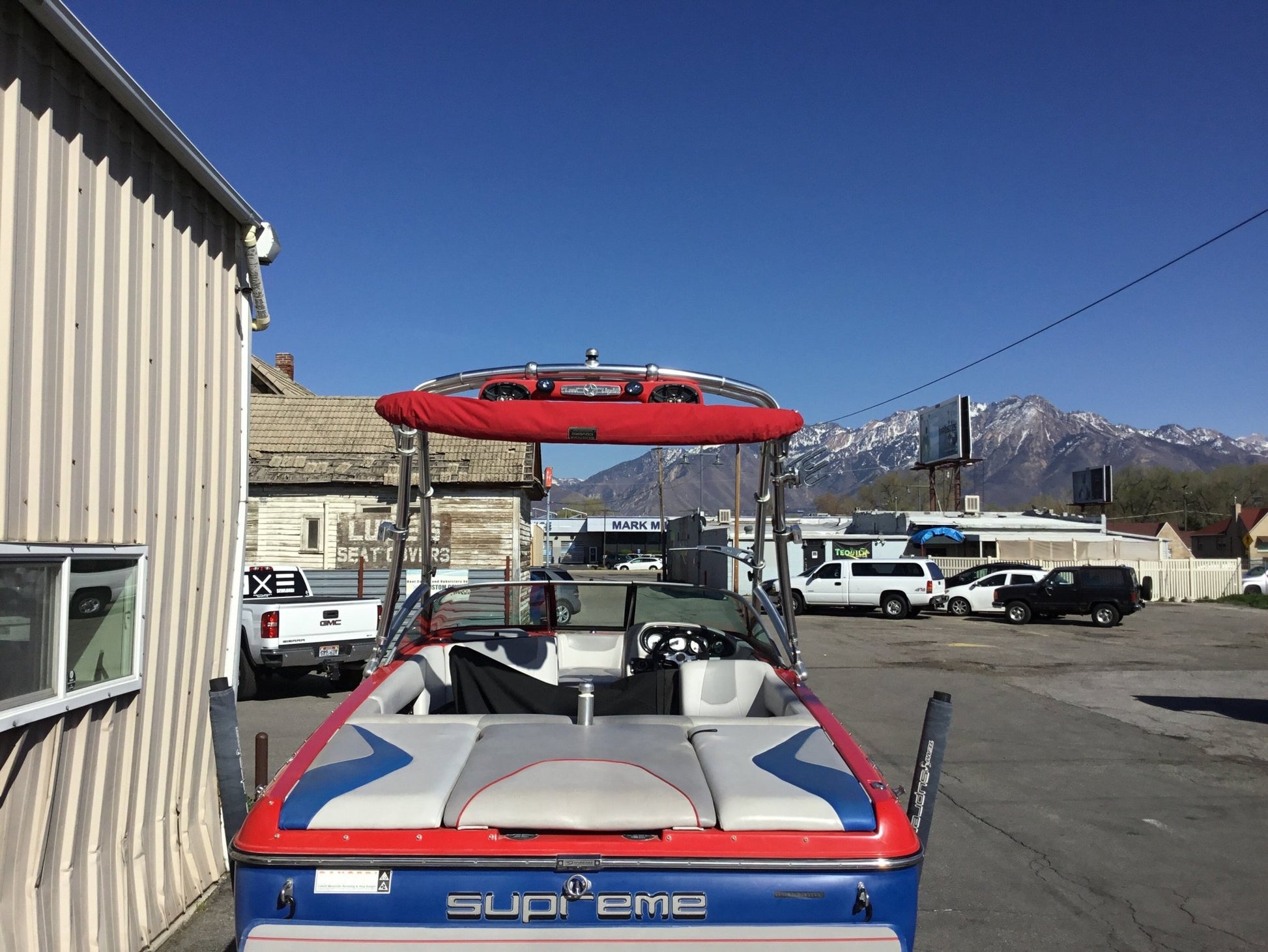 Supreme V212 with Pro Flight Tower Cinch Cover - BoardCo