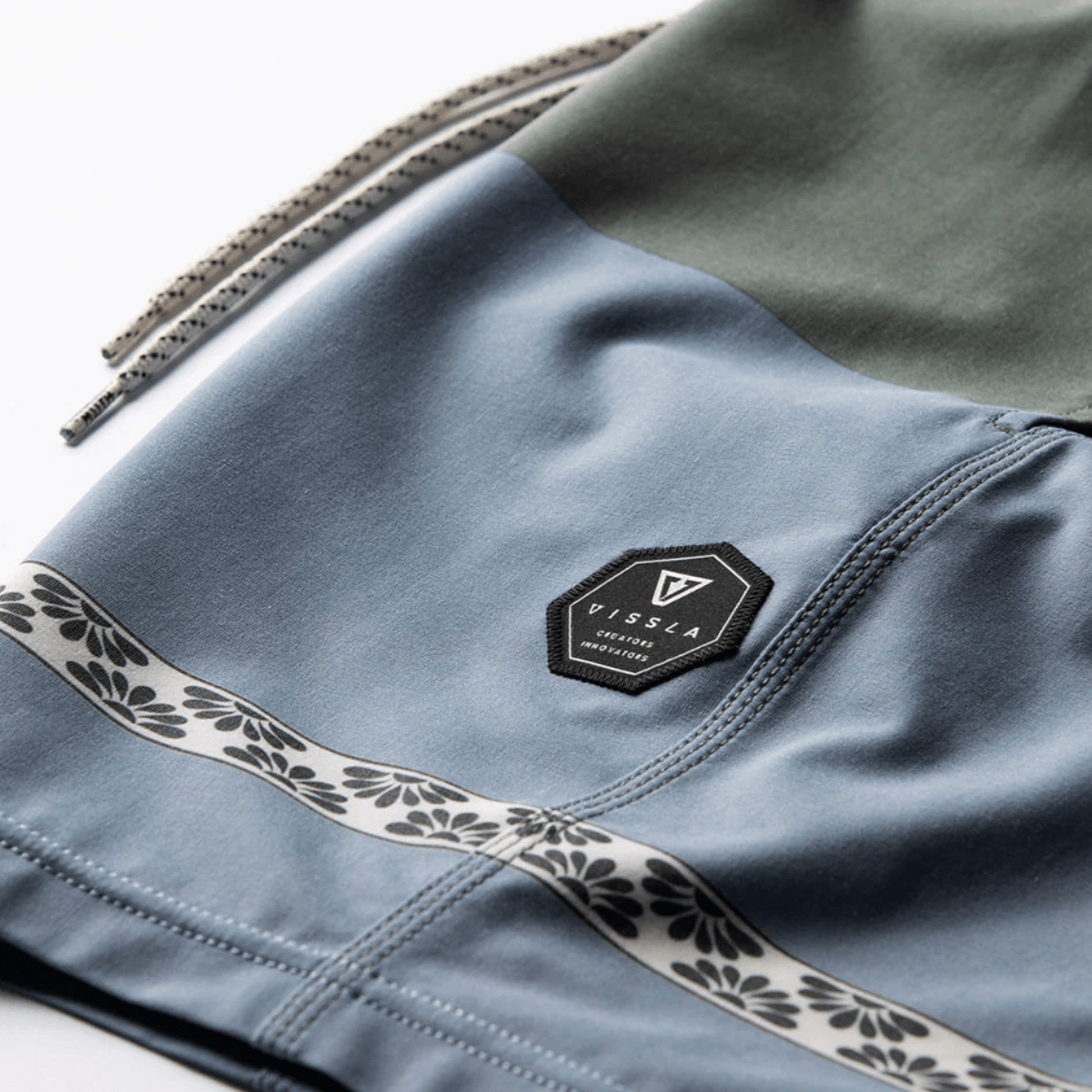 Vissla Four Doors 17.5" Boardshort in Slate - BoardCo