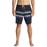 Billabong Spinner Lo Tide 18" Boardshorts in Stealth - BoardCo