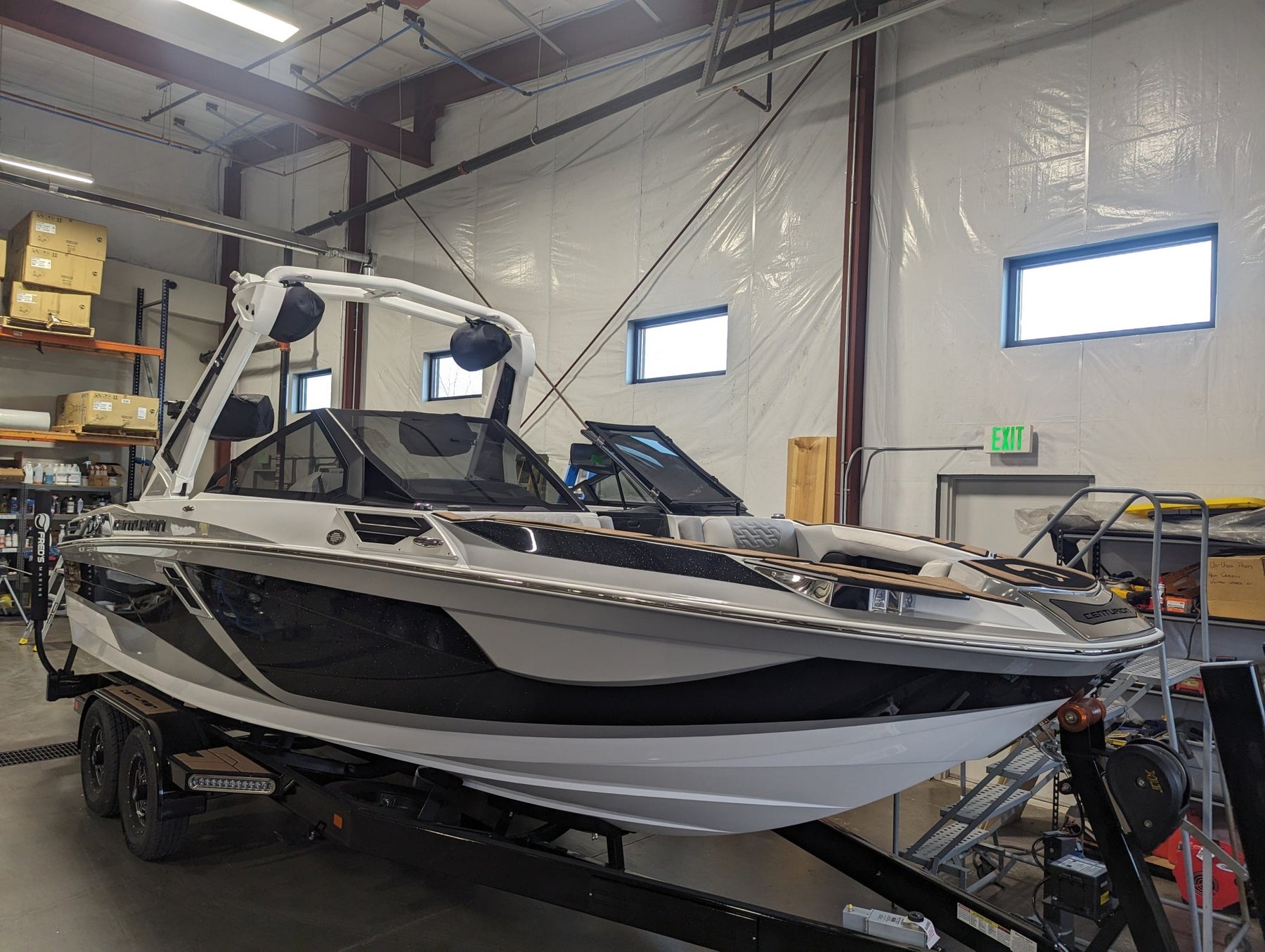 Centruion Ri230 with DropZone Tower and Vented Windshield Cinch Cover - BoardCo