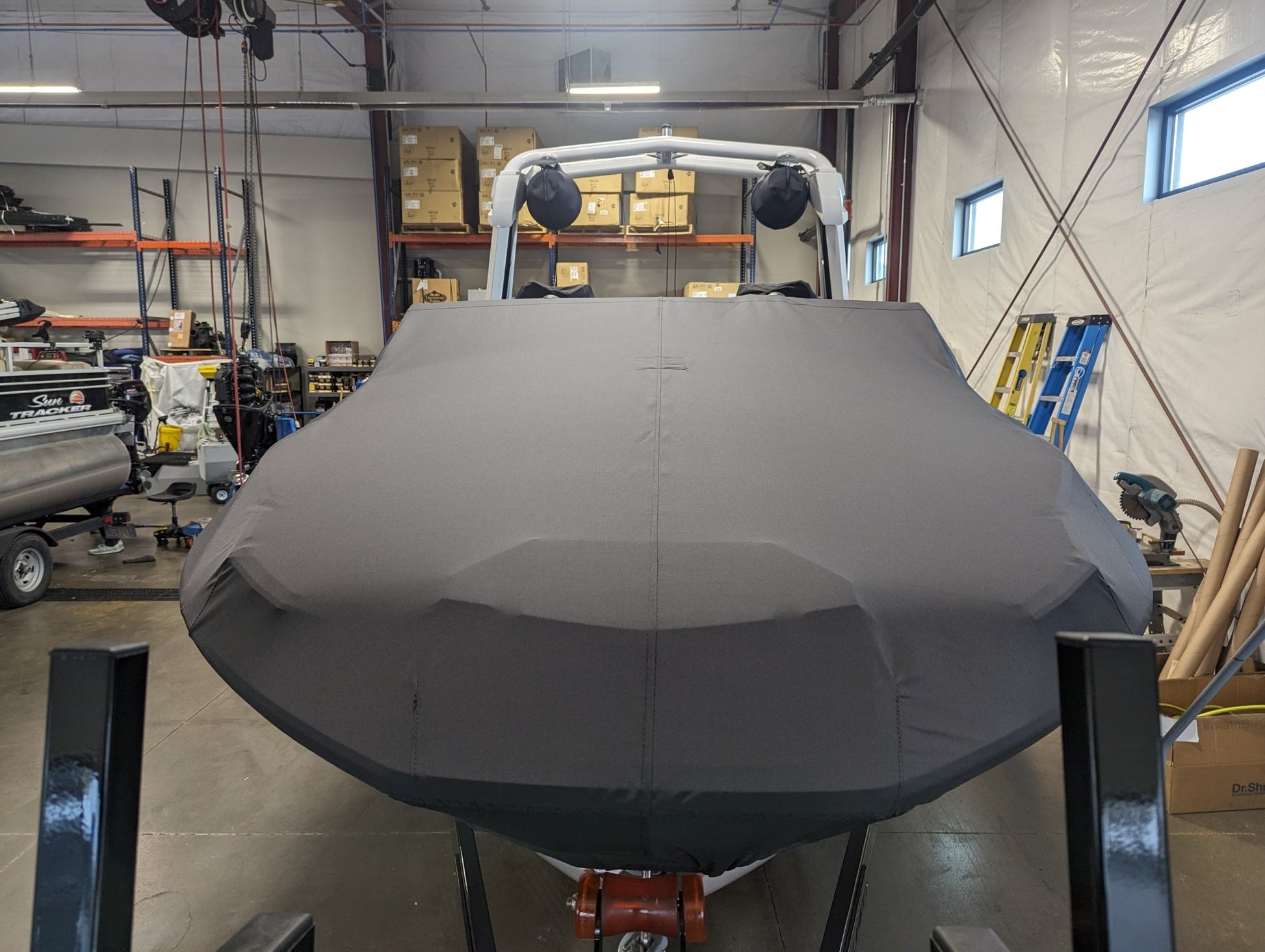 Centruion Ri230 with DropZone Tower and Vented Windshield Cinch Cover - BoardCo