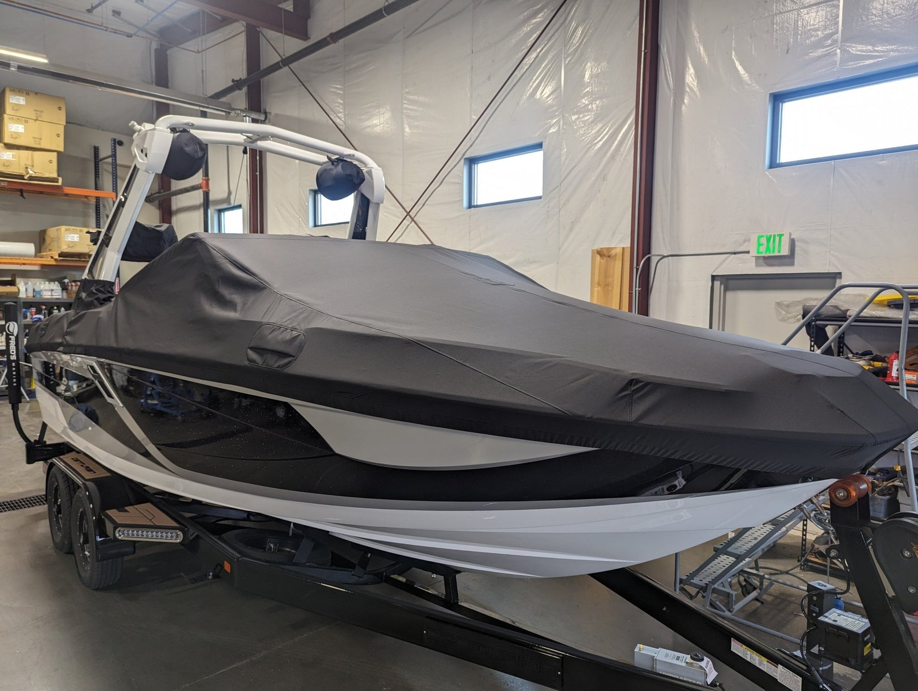 Centruion Ri230 with DropZone Tower and Vented Windshield Cinch Cover - BoardCo