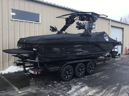 Centruion Ri245 with Preditior Power Tower and vented Windshield Cinch Cover - BoardCo