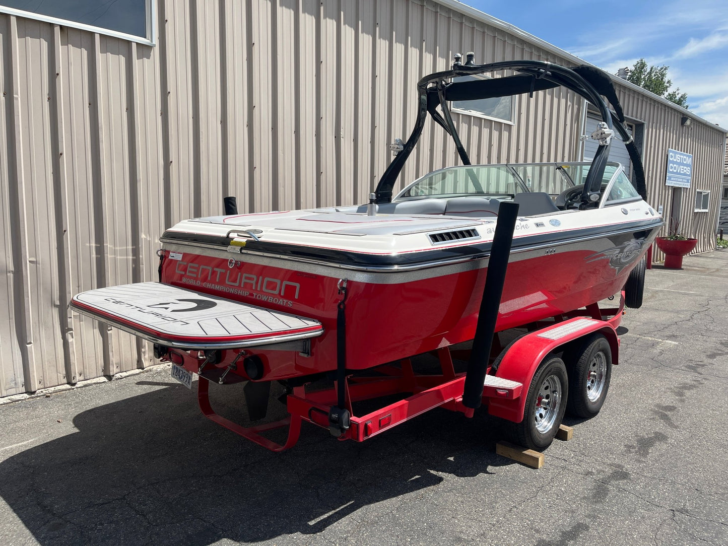 Centurion Avalanche with Evolution Tower Cinch Cover - BoardCo