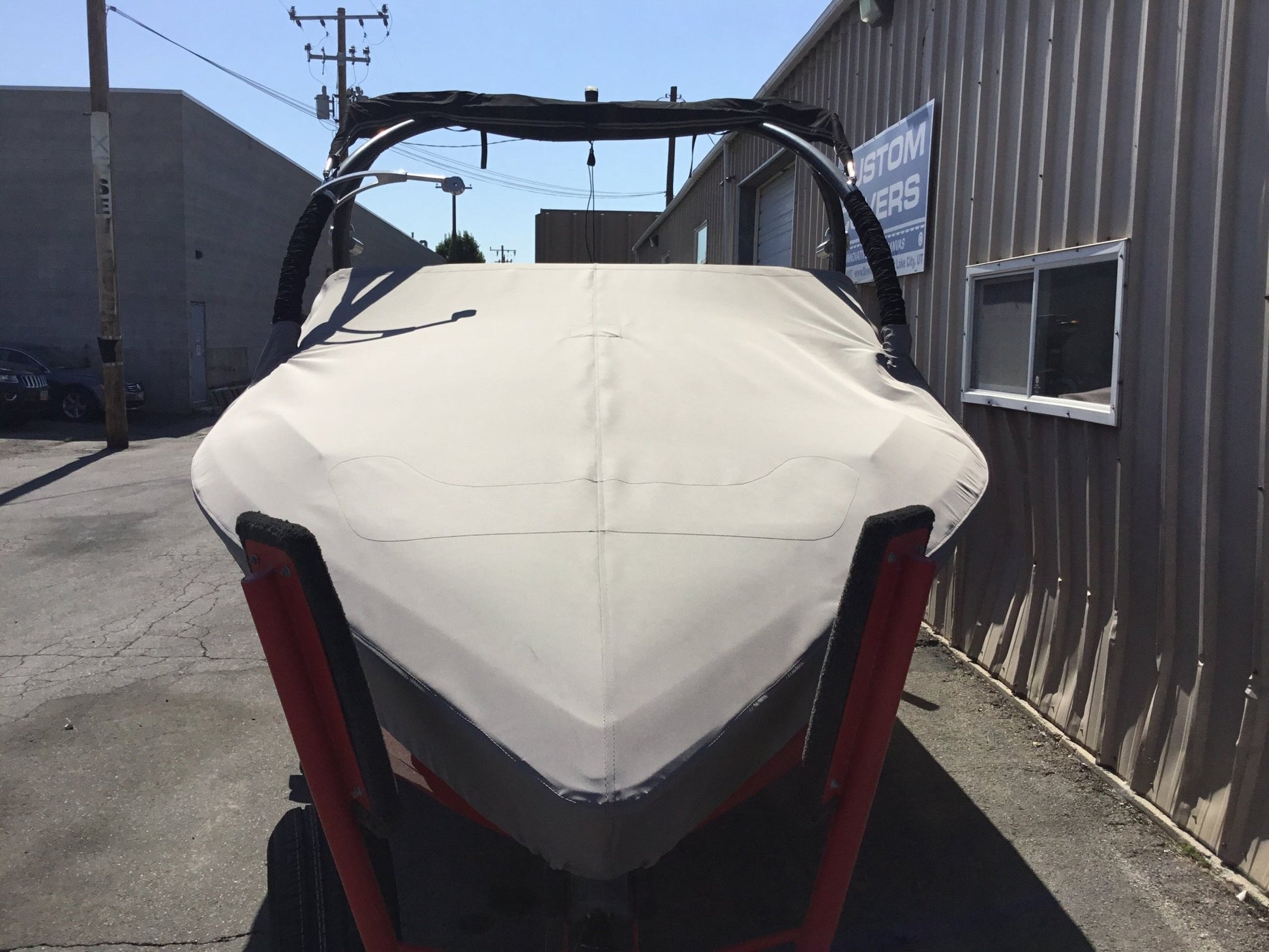 Centurion Avalanche with Evolution Tower Cinch Cover - BoardCo