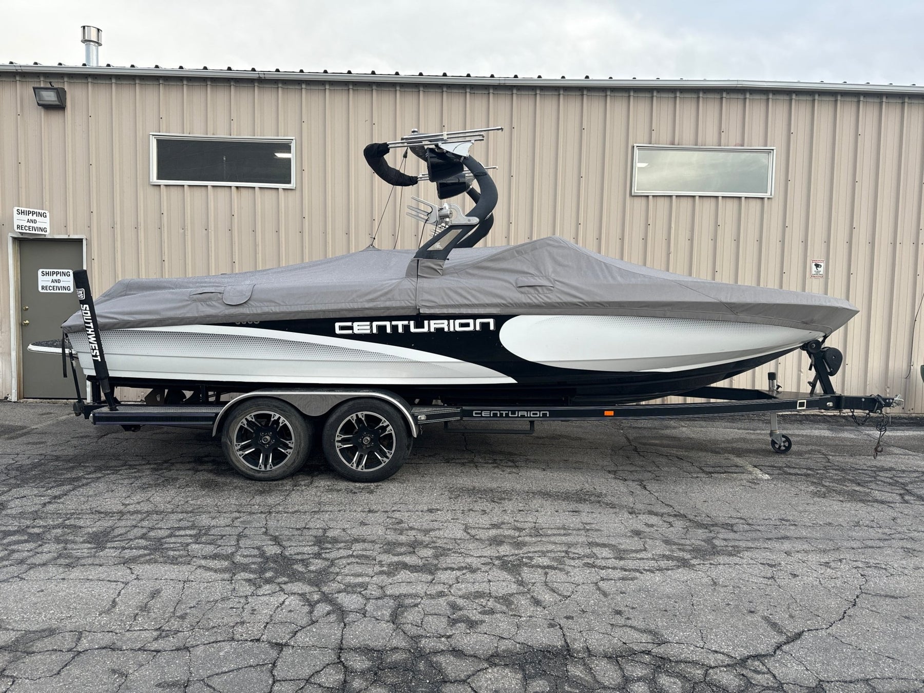 Centurion Enzo SV240 Gladiator Cinch Cover - BoardCo