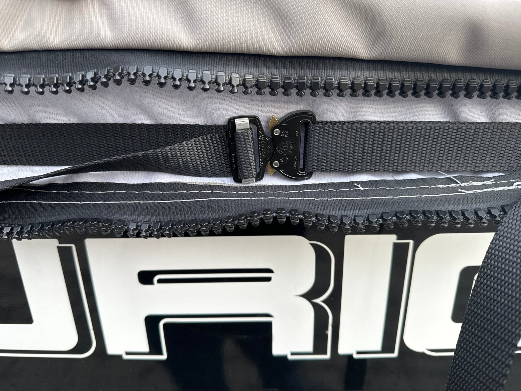 Centurion Enzo SV240 Gladiator Cinch Cover - BoardCo