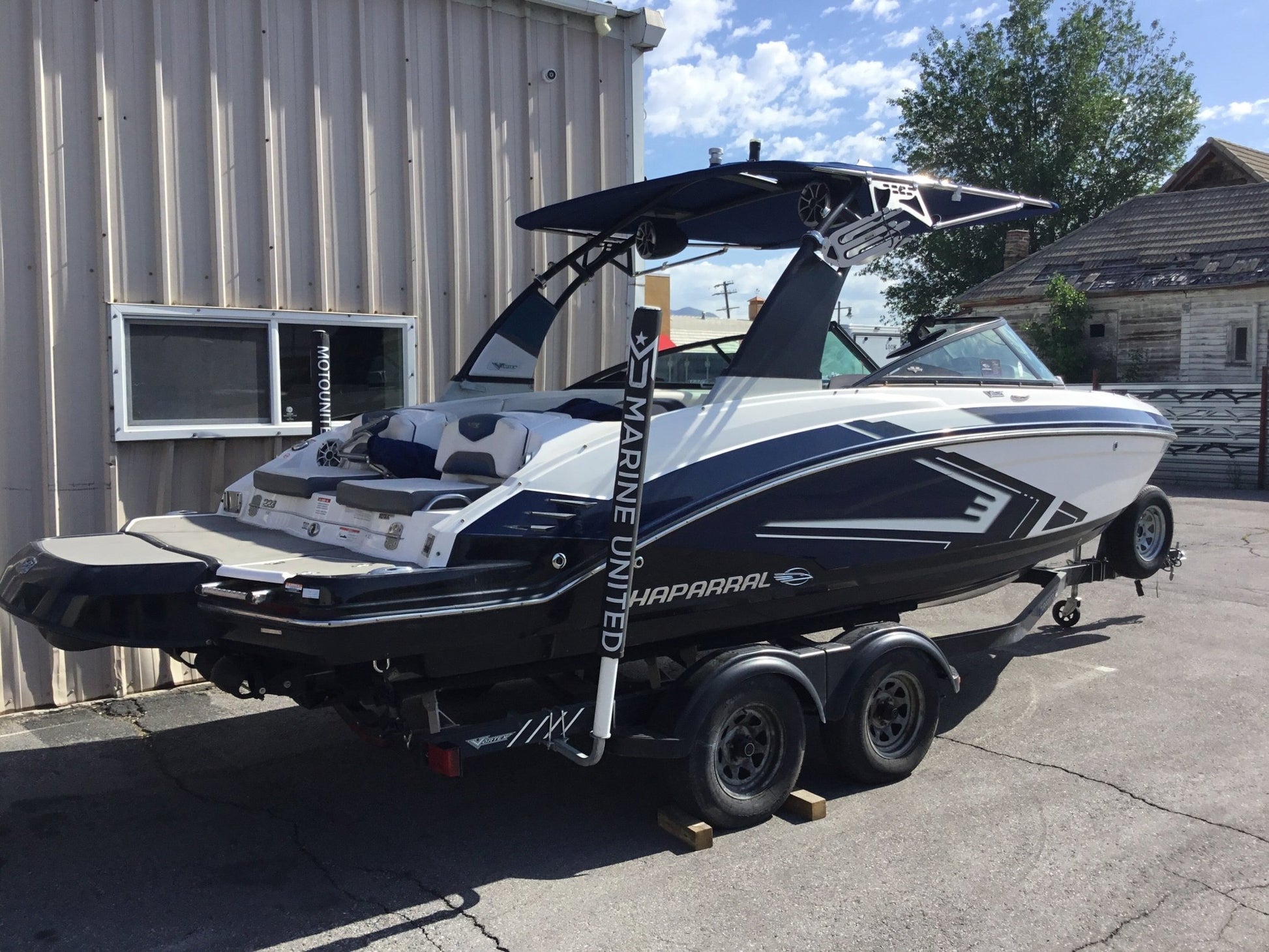 Chaparral Vortex Folding Canopy Top - BoardCo