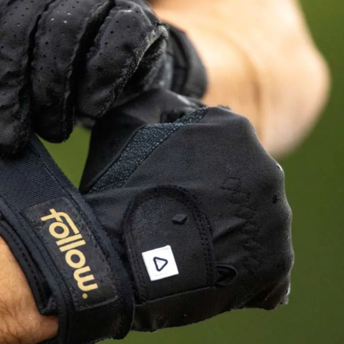 Follow Origins Pro Kevlar Glove in Black - BoardCo
