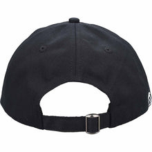 Follow Simple Cap in Black - BoardCo