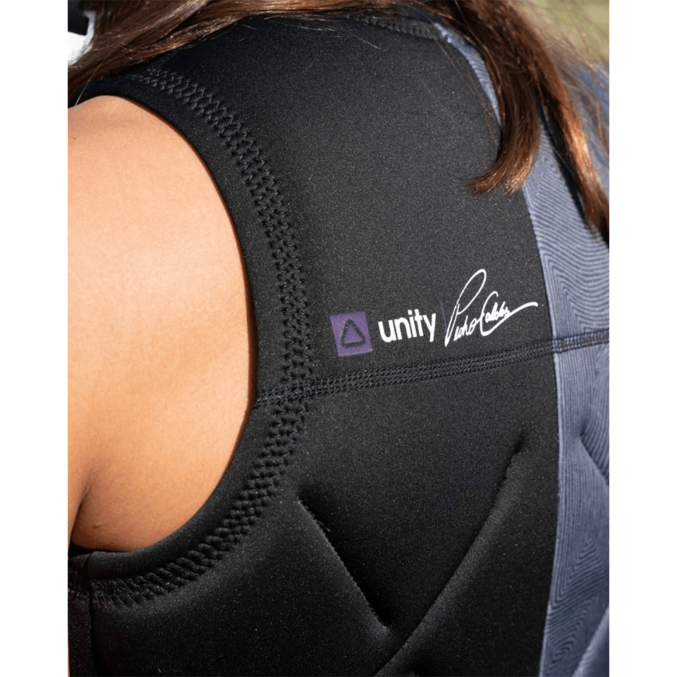 Follow Unity Comp Wake Vest 2022 in Pedro Black - BoardCo