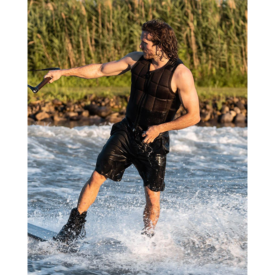 Follow RD Comp Wake Vest in Black/Brown