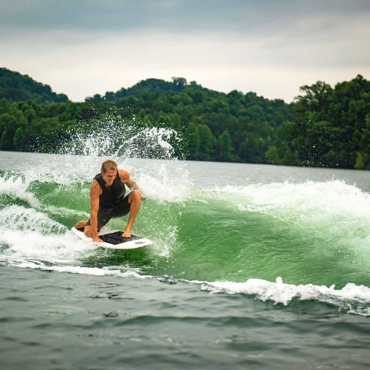 Hyperlite Condor Wakesurf Board 2024 - BoardCo