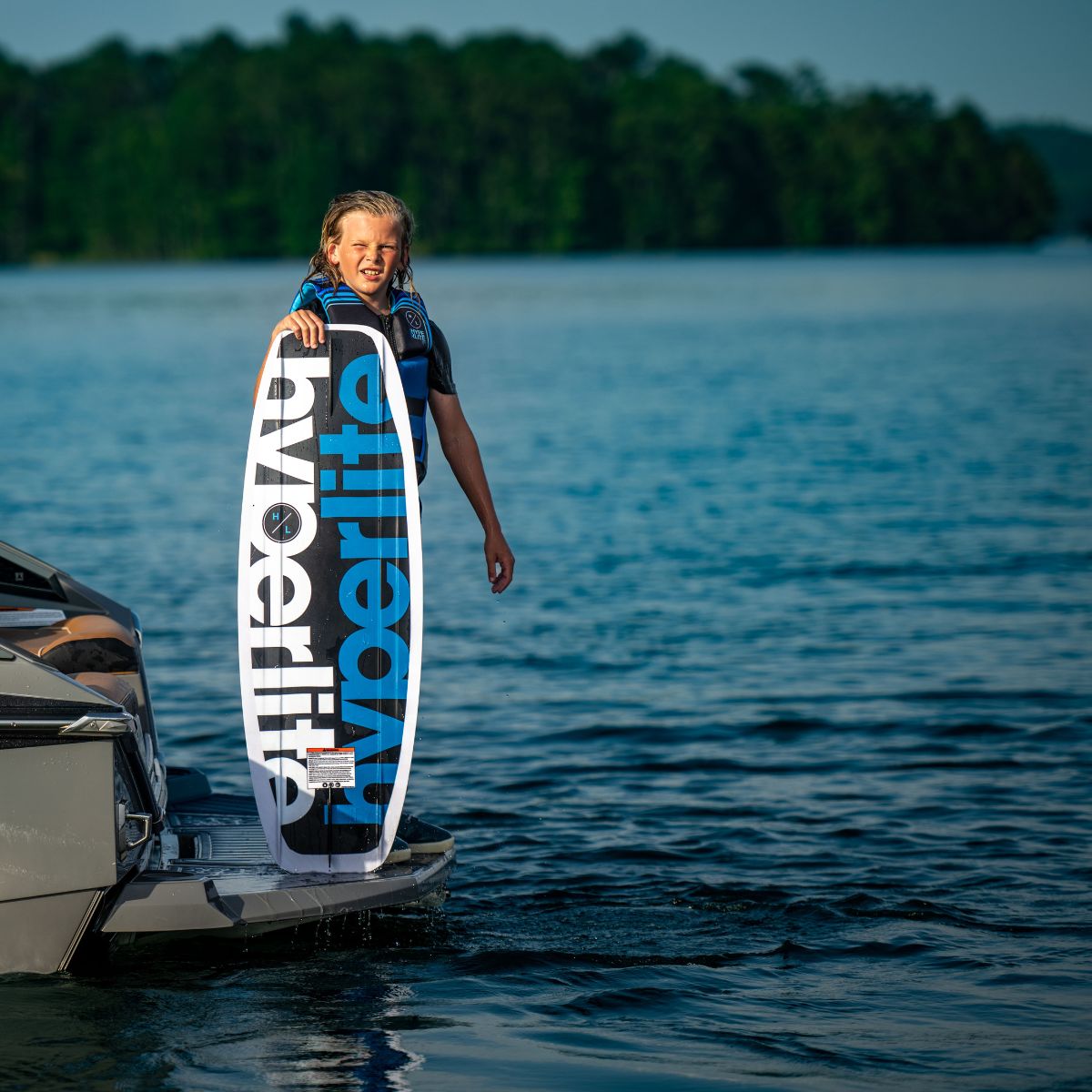 Hyperlite Motive Jr Wakeboard 2024 - BoardCo