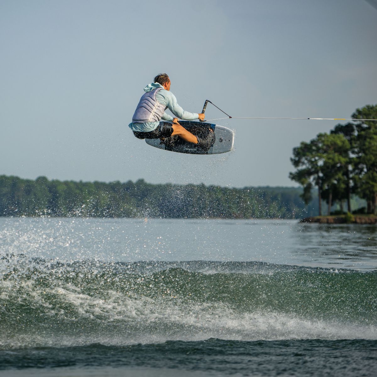 Hyperlite Motive Wakeboard 2024 - BoardCo