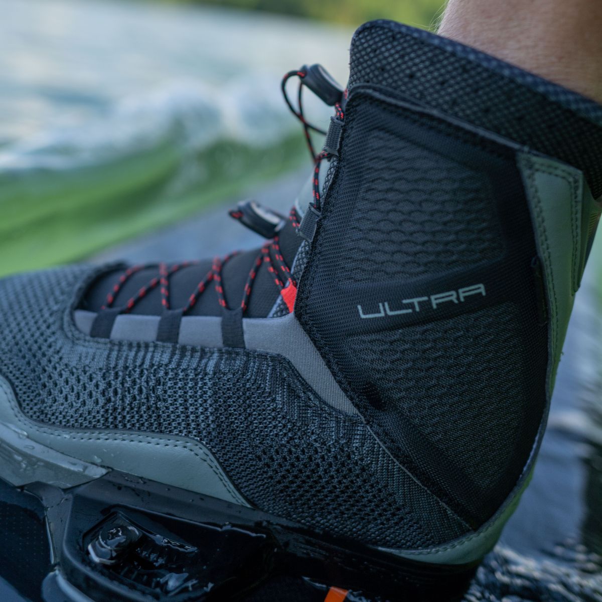 Hyperlite Ultra Wakeboard Bindings 2024 - BoardCo