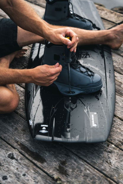 Liquid Force Idol 6X Wakeboard Bindings 2022 - BoardCo