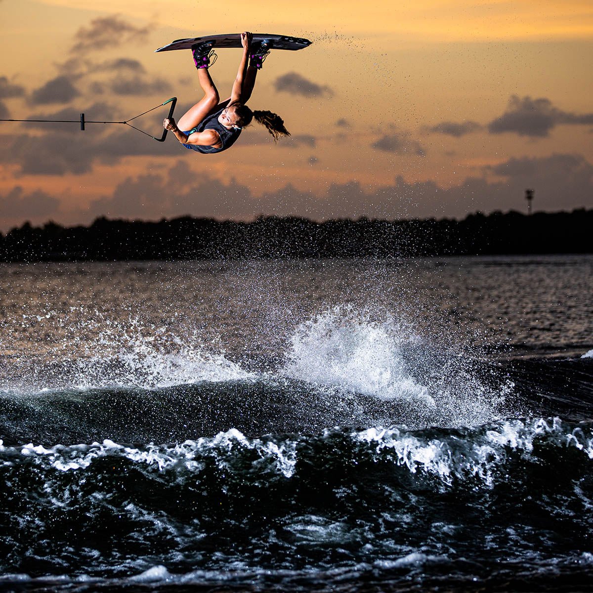 Liquid Force Plush Wakeboard Bindings 2020 - BoardCo