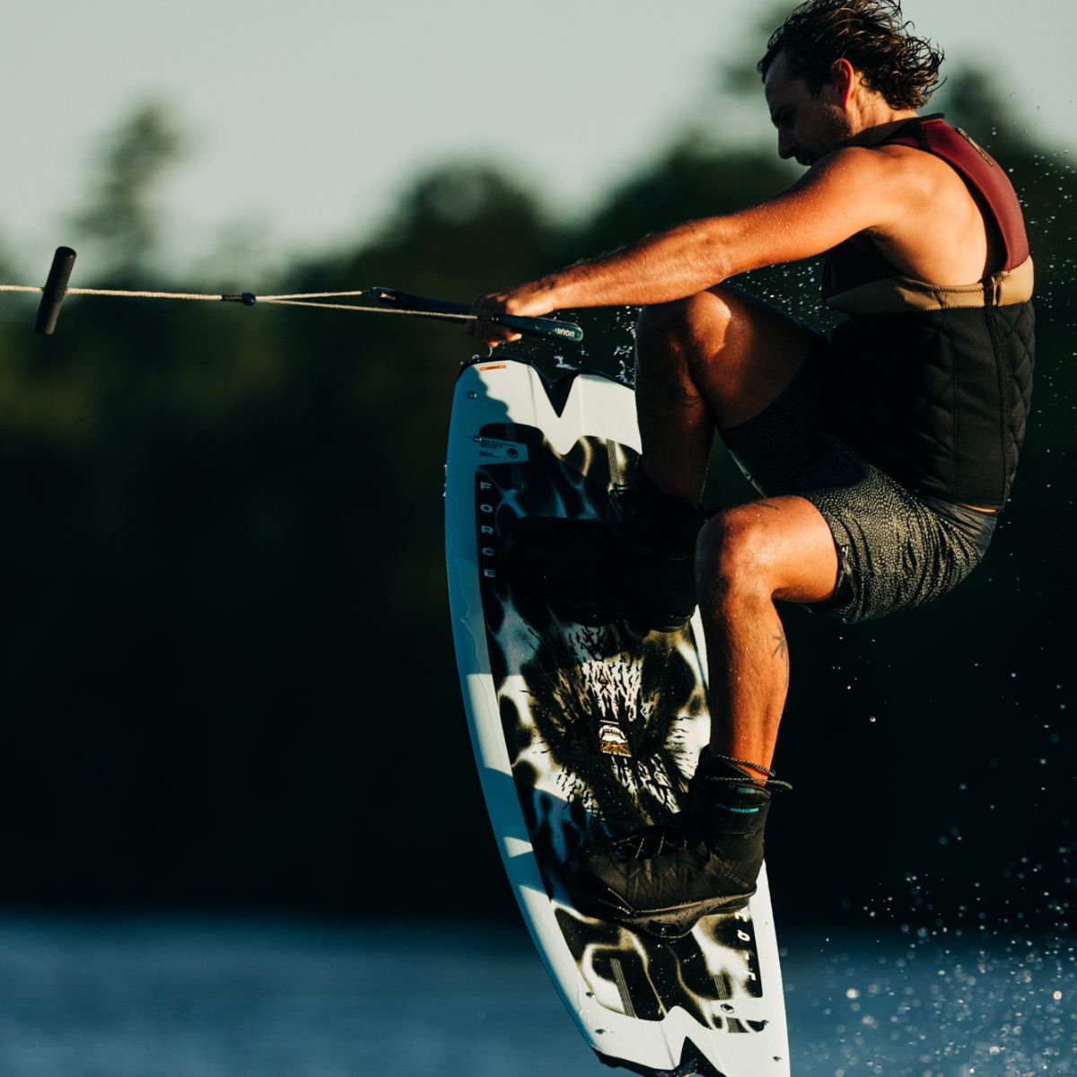 Liquid Force Remedy Aero Wakeboard 2024 - BoardCo