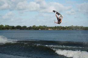 Liquid Force Aero 6X Wakeboard Bindings 2022 in White