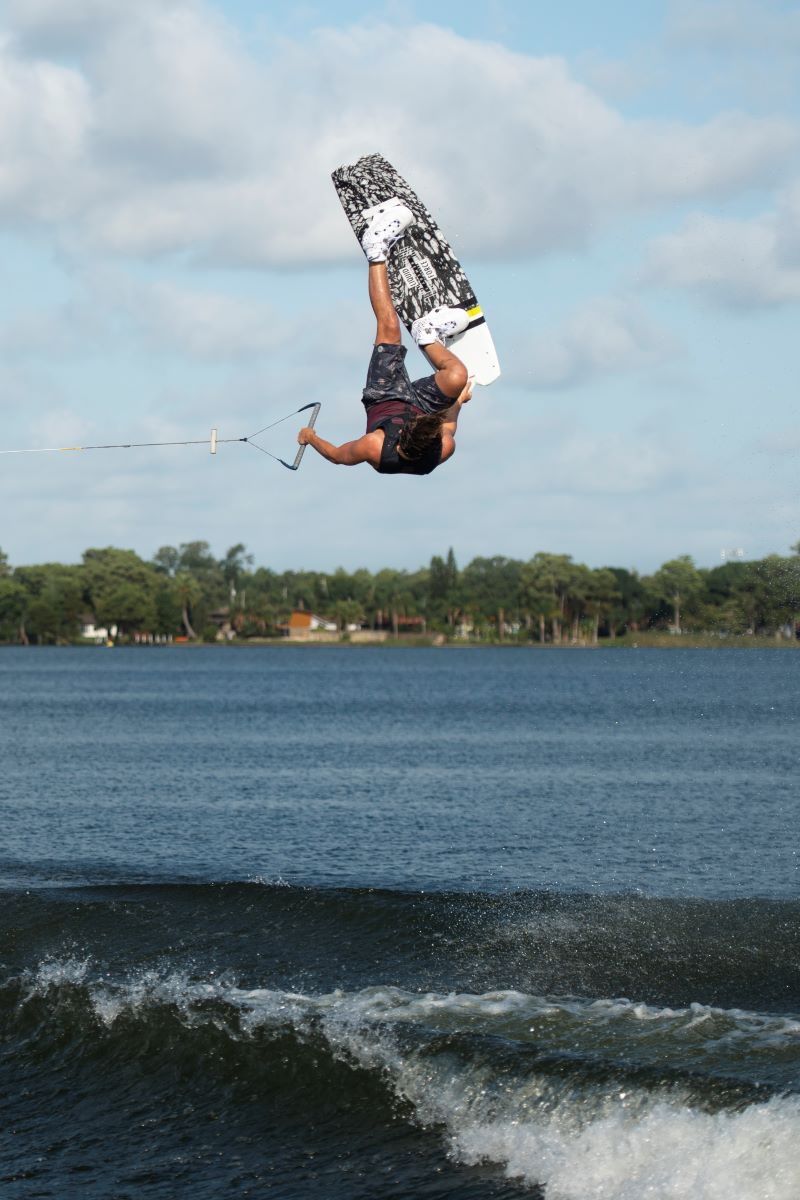 Liquid Force Aero 6X Wakeboard Bindings 2022 in White